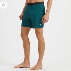 Vuori Men’s Bahia Board Short - Palm